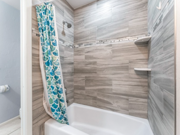 Lovely Three Bedroom Vacation Rental in Siesta Key